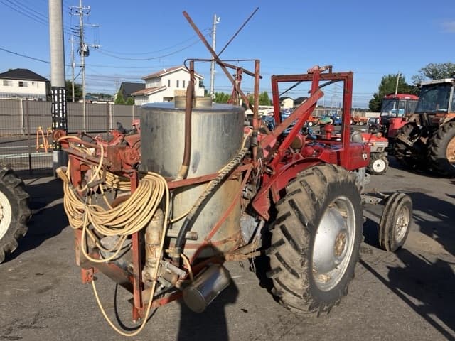 Tractor — Auction (lot 8456-1107)