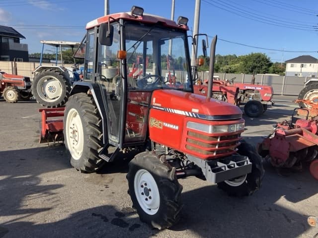 Tractor — Auction (lot 8456-1108)