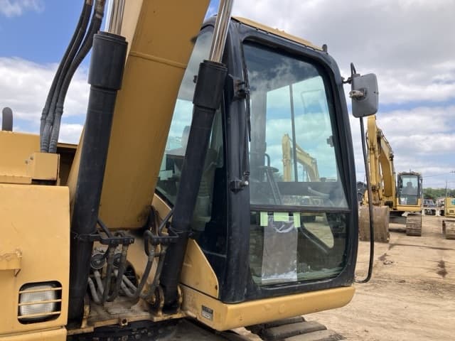 EXCAVATOR — Auction (lot 8456-111)