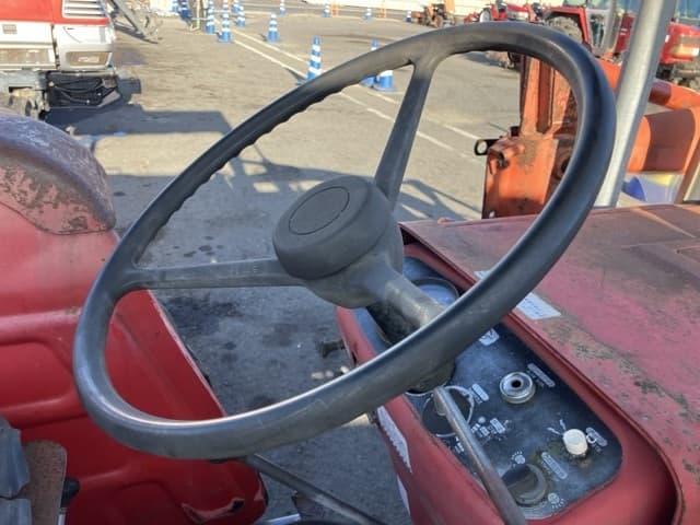 Tractor — Auction (lot 8456-1113)