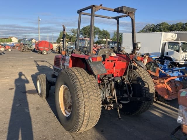 Tractor — Auction (lot 8456-1114)