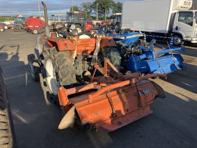 Tractor — Auction (lot 8456-1115)