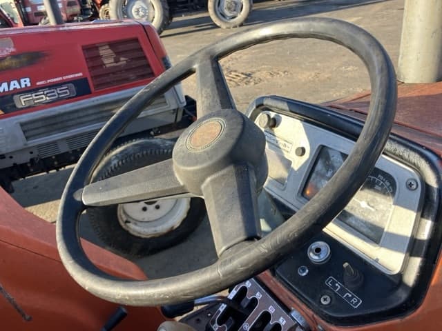 Tractor — Auction (lot 8456-1115)