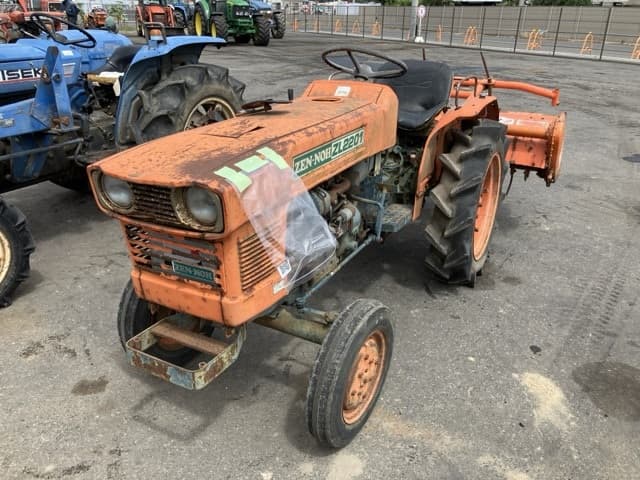 Tractor — Auction (lot 8456-1116)