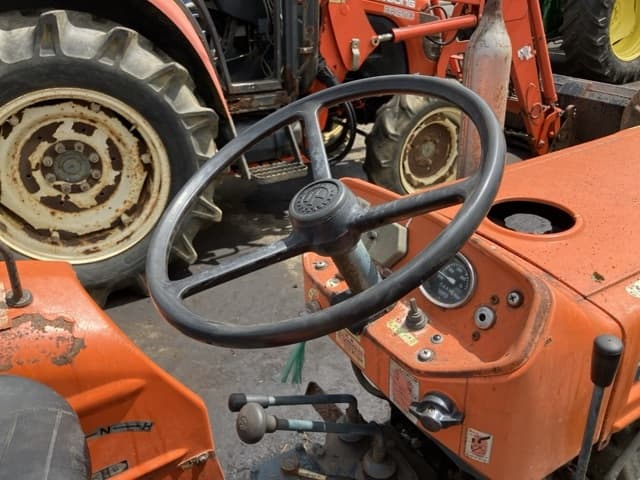 Tractor — Auction (lot 8456-1118)