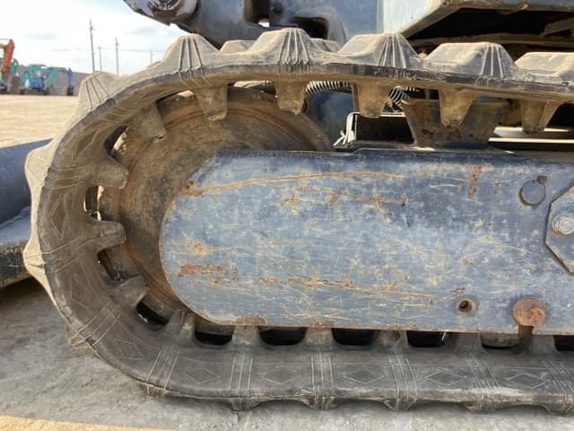 MINI EXCAVATOR — Auction (lot 8456-112)