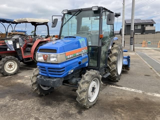 Tractor — Auction (lot 8456-1120)