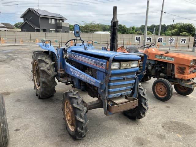 Tractor — Auction (lot 8456-1129)