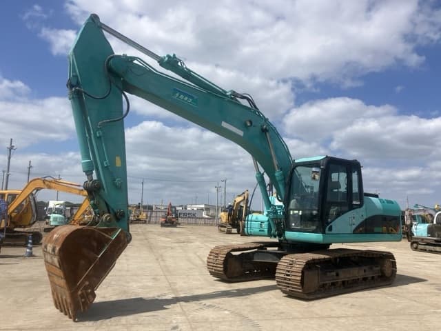 EXCAVATOR — Auction (lot 8456-113)