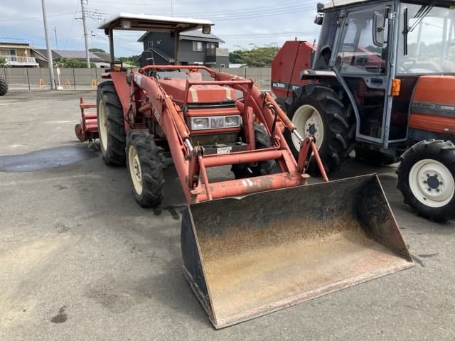 Tractor — Auction (lot 8456-1130)