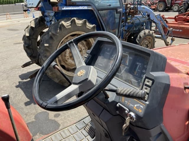 Tractor — Auction (lot 8456-1135)