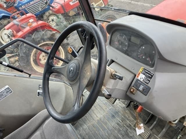 Tractor — Auction (lot 8456-1137)