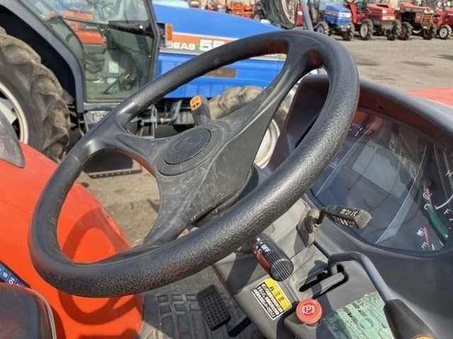 Tractor — Auction (lot 8456-1138)