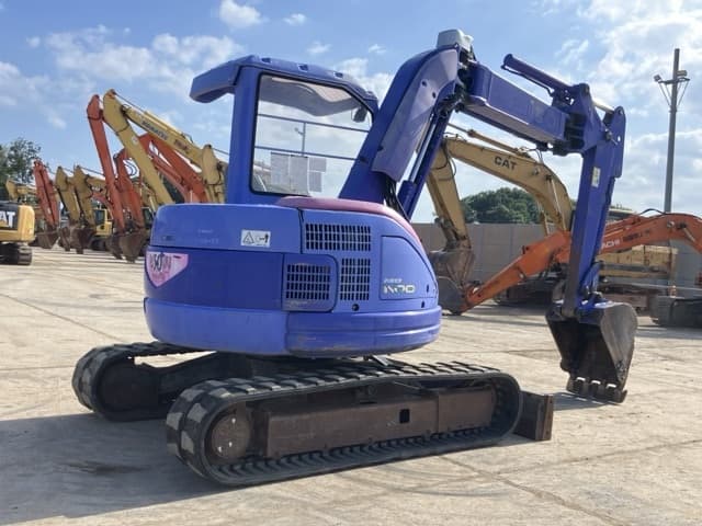 MINI EXCAVATOR — Auction (lot 8456-114)