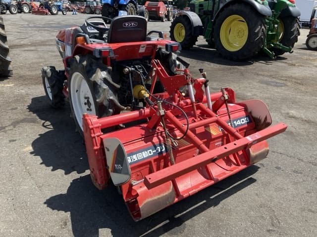 Tractor — Auction (lot 8456-1141)