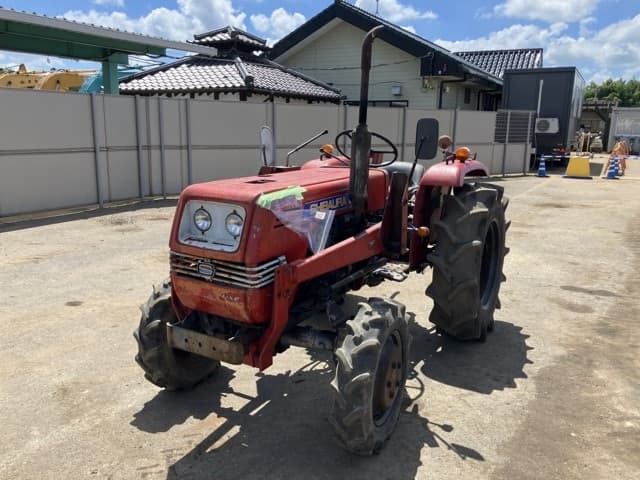 Tractor — Auction (lot 8456-1143)