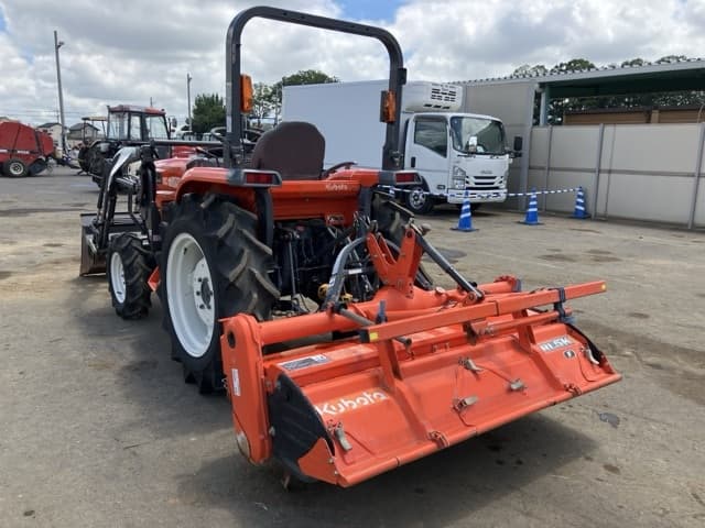 Tractor — Auction (lot 8456-1145)