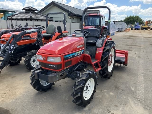 Tractor — Auction (lot 8456-1147)