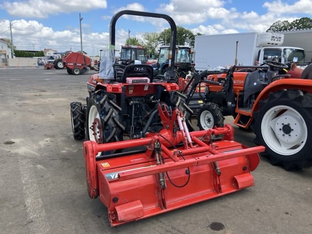 Tractor — Auction (lot 8456-1147)