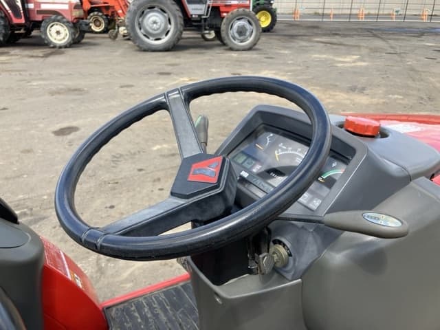 Tractor — Auction (lot 8456-1147)