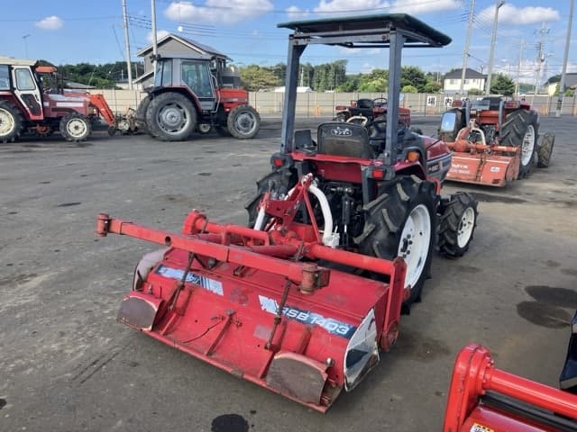 Tractor — Auction (lot 8456-1148)
