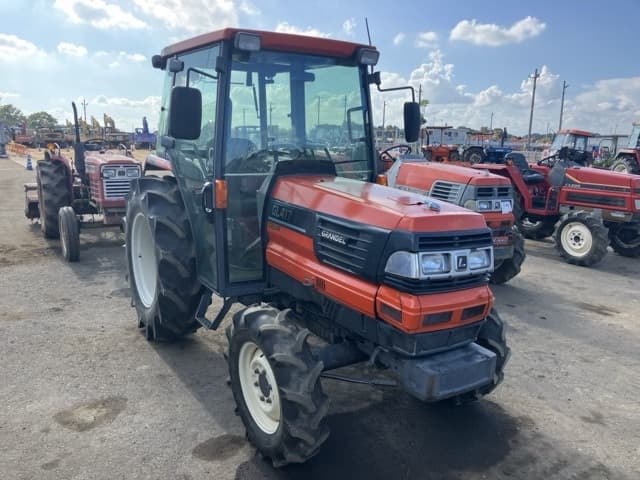 Tractor — Auction (lot 8456-1150)