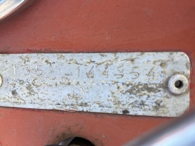 Tractor — Auction (lot 8456-1152)