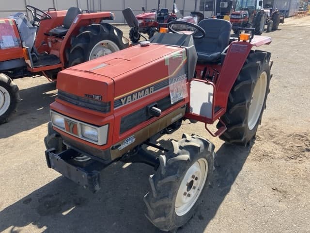 Tractor — Auction (lot 8456-1156)