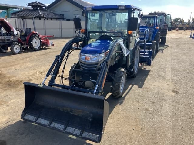 Tractor — Auction (lot 8456-1161)