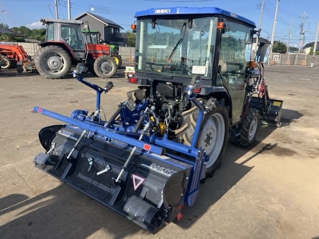 Tractor — Auction (lot 8456-1161)