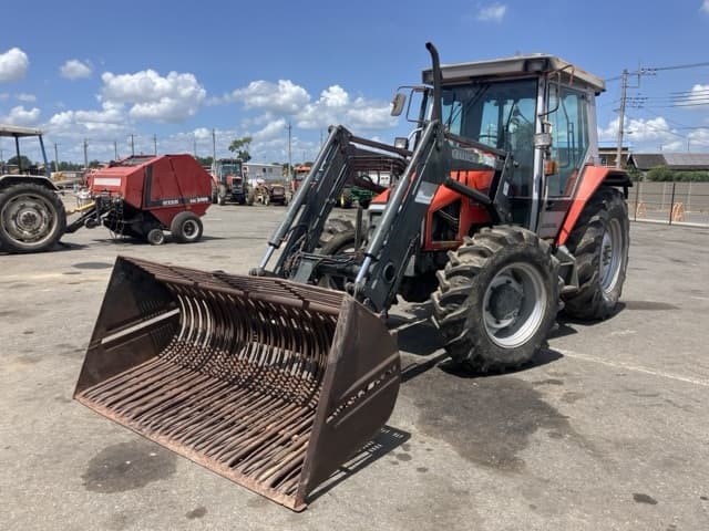 Tractor — Auction (lot 8456-1162)