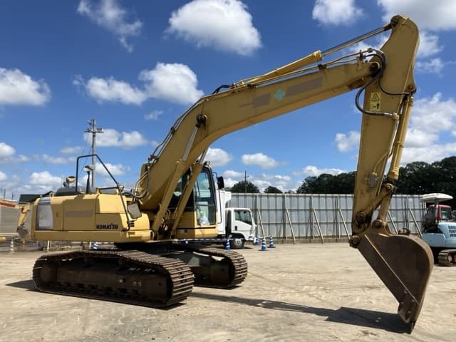 EXCAVATOR — Auction (lot 8456-117)