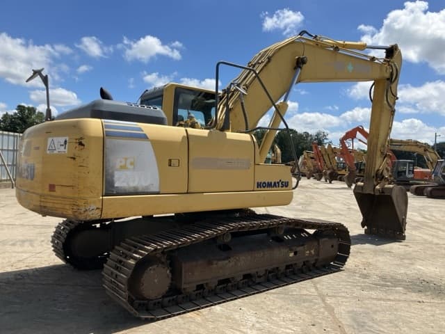 EXCAVATOR — Auction (lot 8456-117)