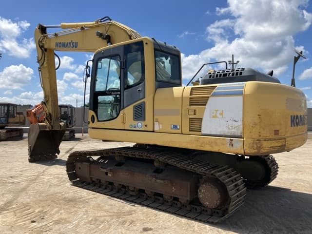 EXCAVATOR — Auction (lot 8456-117)