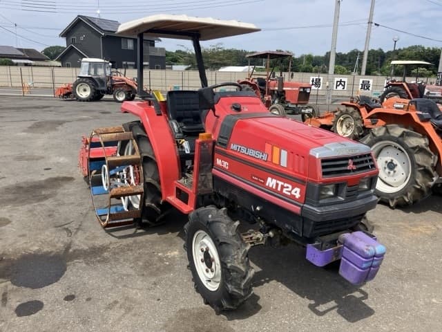 Tractor — Auction (lot 8456-1174)