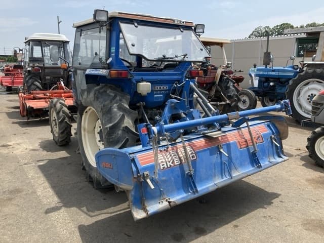 Tractor — Auction (lot 8456-1175)