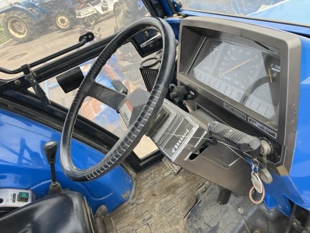 Tractor — Auction (lot 8456-1175)