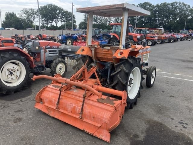 Tractor — Auction (lot 8456-1176)