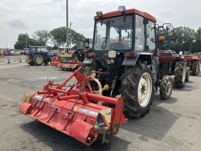 Tractor — Auction (lot 8456-1177)