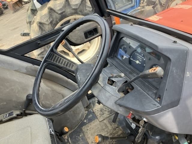 Tractor — Auction (lot 8456-1178)