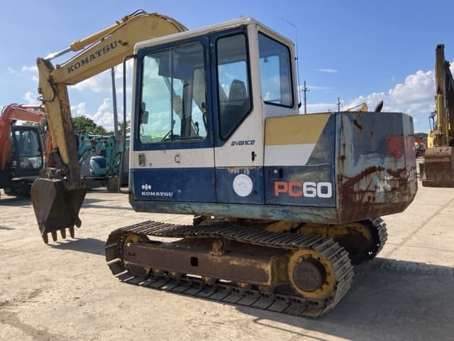 EXCAVATOR — Auction (lot 8456-118)