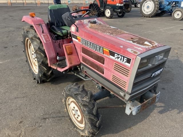 Tractor — Auction (lot 8456-1182)