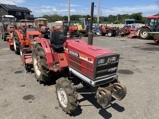 Tractor — Auction (lot 8456-1183)