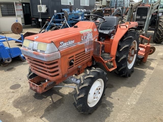 Tractor — Auction (lot 8456-1184)