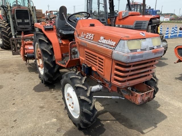 Tractor — Auction (lot 8456-1184)