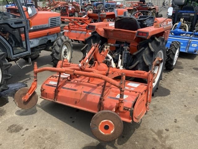 Tractor — Auction (lot 8456-1184)