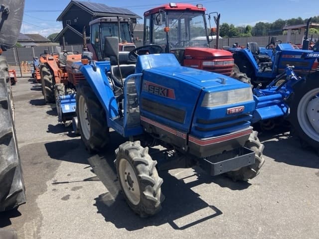 Tractor — Auction (lot 8456-1185)