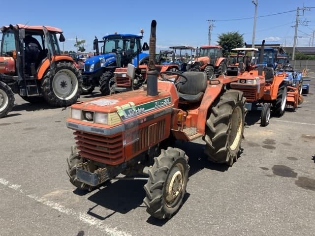 Tractor — Auction (lot 8456-1186)