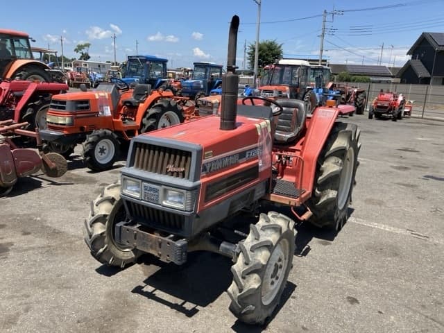 Tractor — Auction (lot 8456-1189)