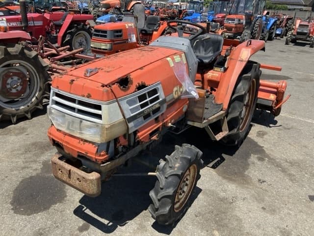 Tractor — Auction (lot 8456-1190)